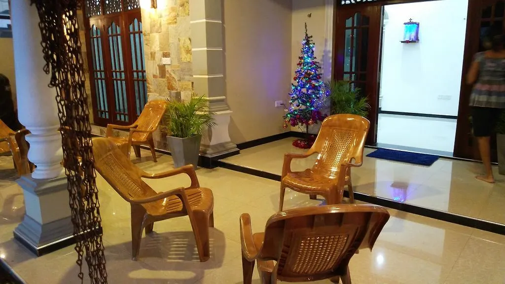 Pridiwon Beach Residence Νεγκόμπο Δωμάτια σε οικογενειακή κατοικία