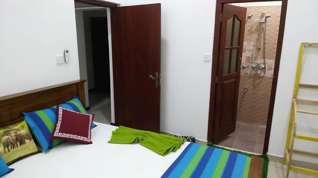 Δωμάτια σε οικογενειακή κατοικία Pridiwon Beach Residence Νεγκόμπο Σρι Λάνκα